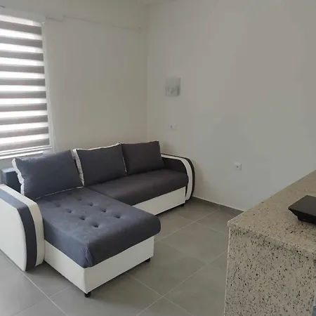 Apartmani-sobe Manic Apartment