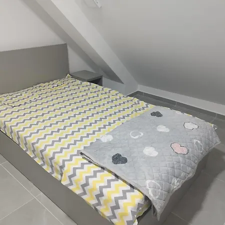 Manic شقة سوكو بانيا