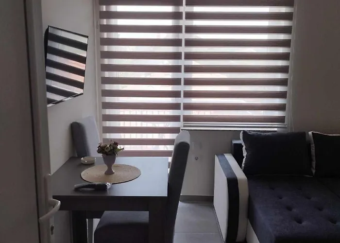 شقة Manic سوكو بانيا